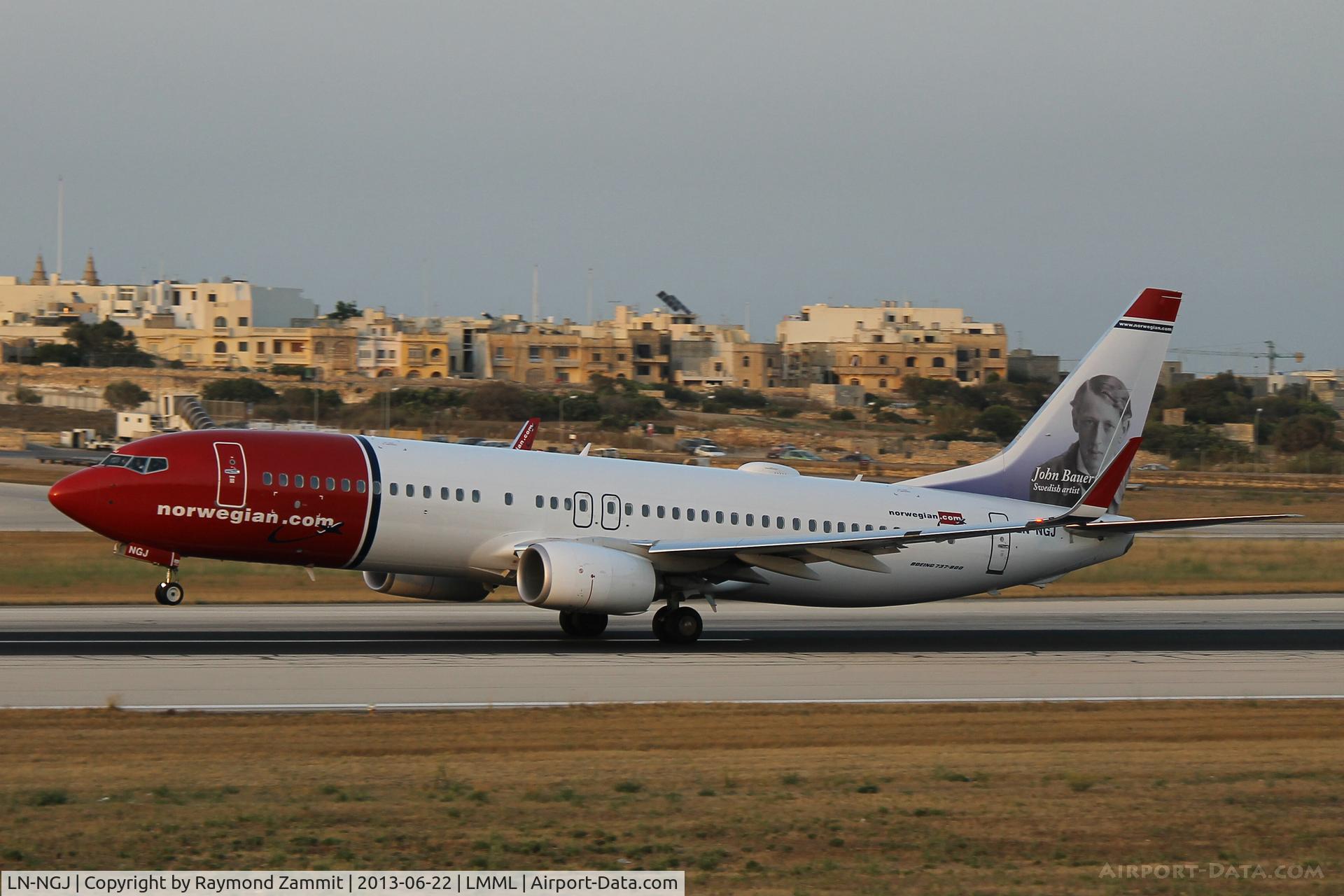 LN-NGJ, 2013 Boeing 737-8JP C/N 39021, B737-800 LN-NGJ Norwegian Air Shuttle.