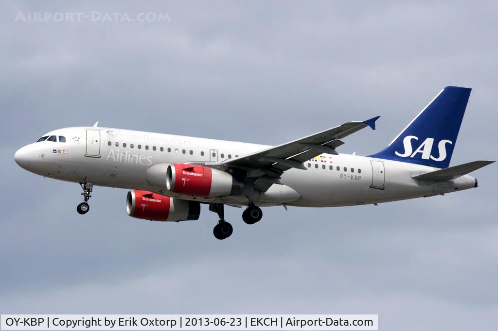 OY-KBP, 2006 Airbus A319-132 C/N 2888, OY-KBP about to land on rw 22L