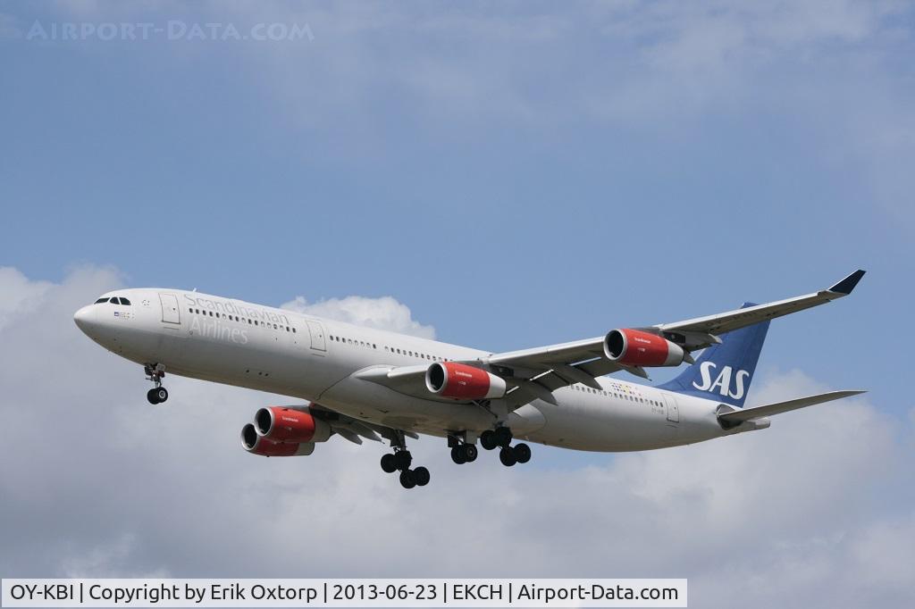 OY-KBI, 2001 Airbus A340-313X C/N 430, OY-KBI landing on rw 22L