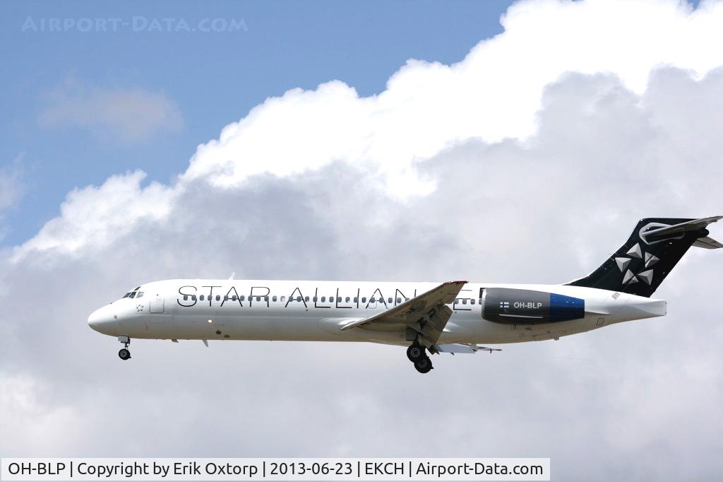OH-BLP, 2000 Boeing 717-23S C/N 55064, OH-BLP landing on rw 22L