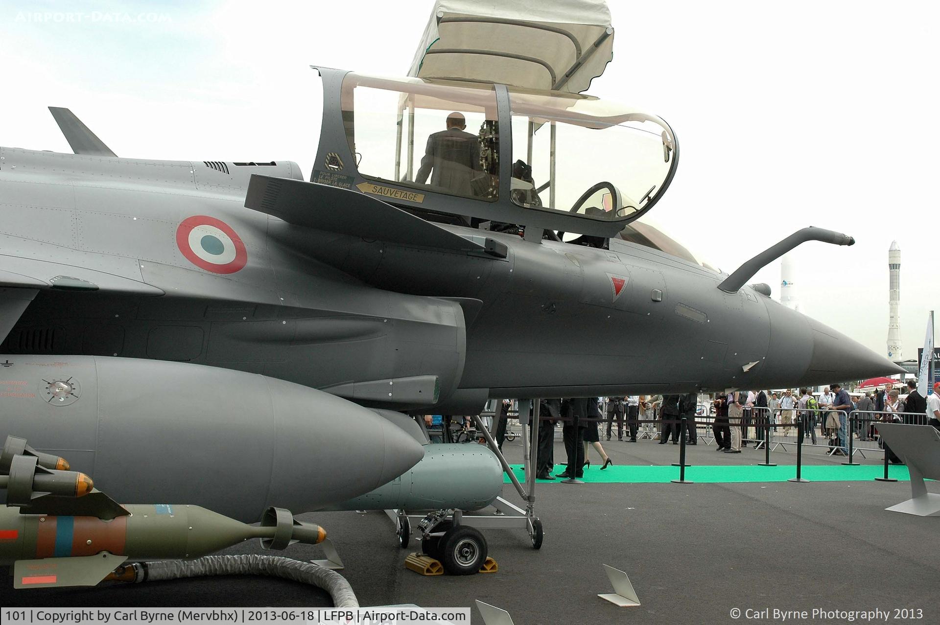101, Dassault Rafale C C/N 101, Part of the 2013 Paris Air Show Static Display.