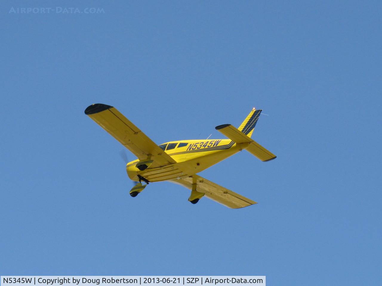 N5345W, 1962 Piper PA-28 C/N 28-404, 1962 Piper PA-28-150 CHEROKEE, Lycoming O-320-E2A 150 Hp, takeoff climb Rwy 22