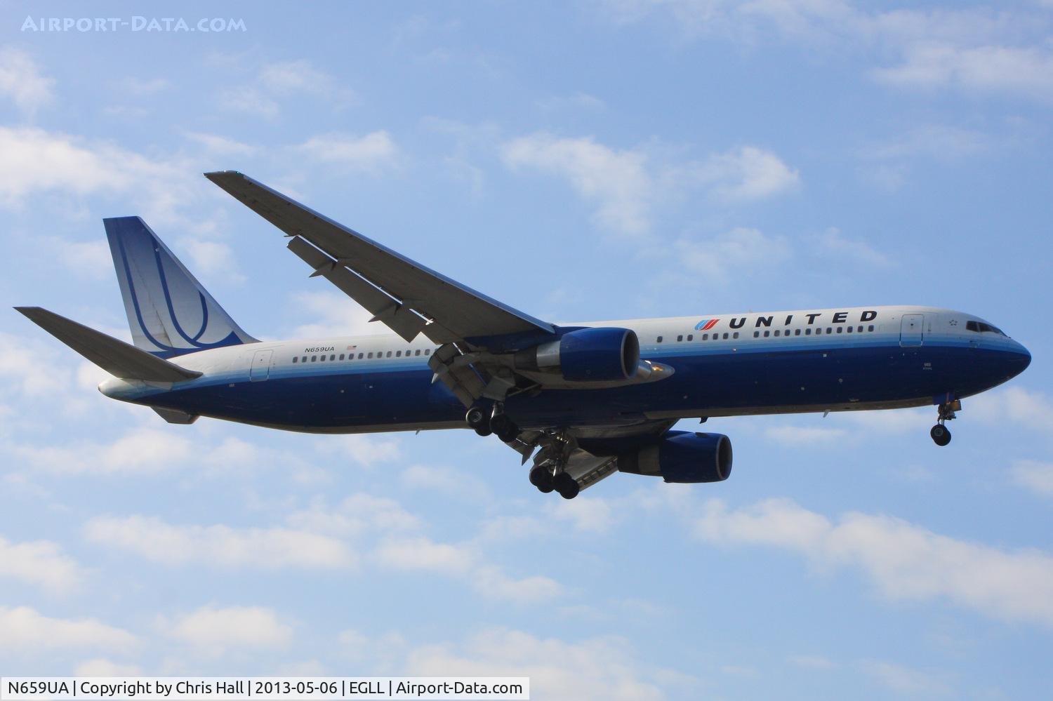 N659UA, 1993 Boeing 767-322 C/N 27114, United Airlines
