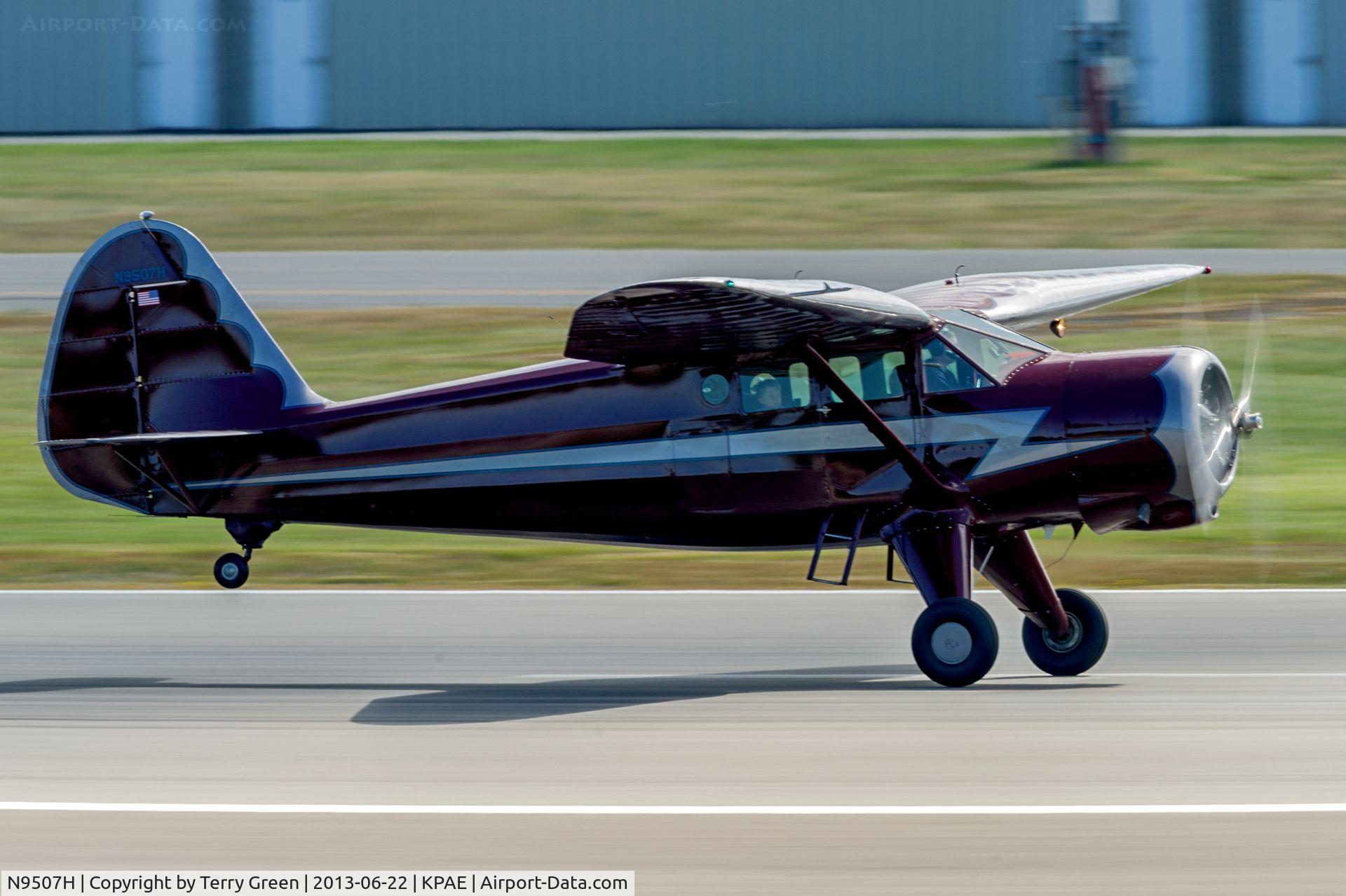 N9507H, 1944 Stinson V77 Reliant C/N 77-318, Runway 16R