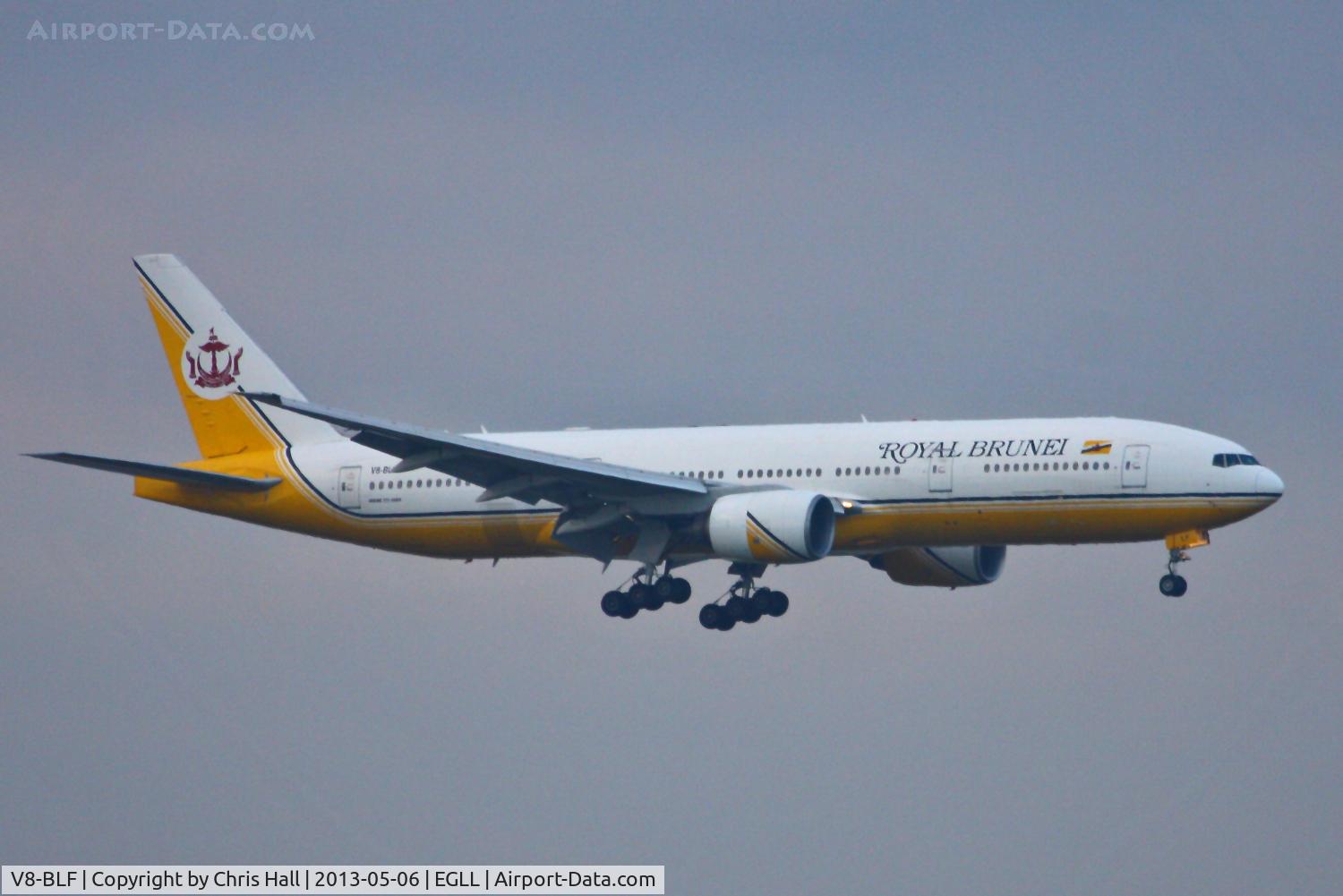V8-BLF, 2001 Boeing 777-212/ER C/N 30869, Royal Brunei Airlines