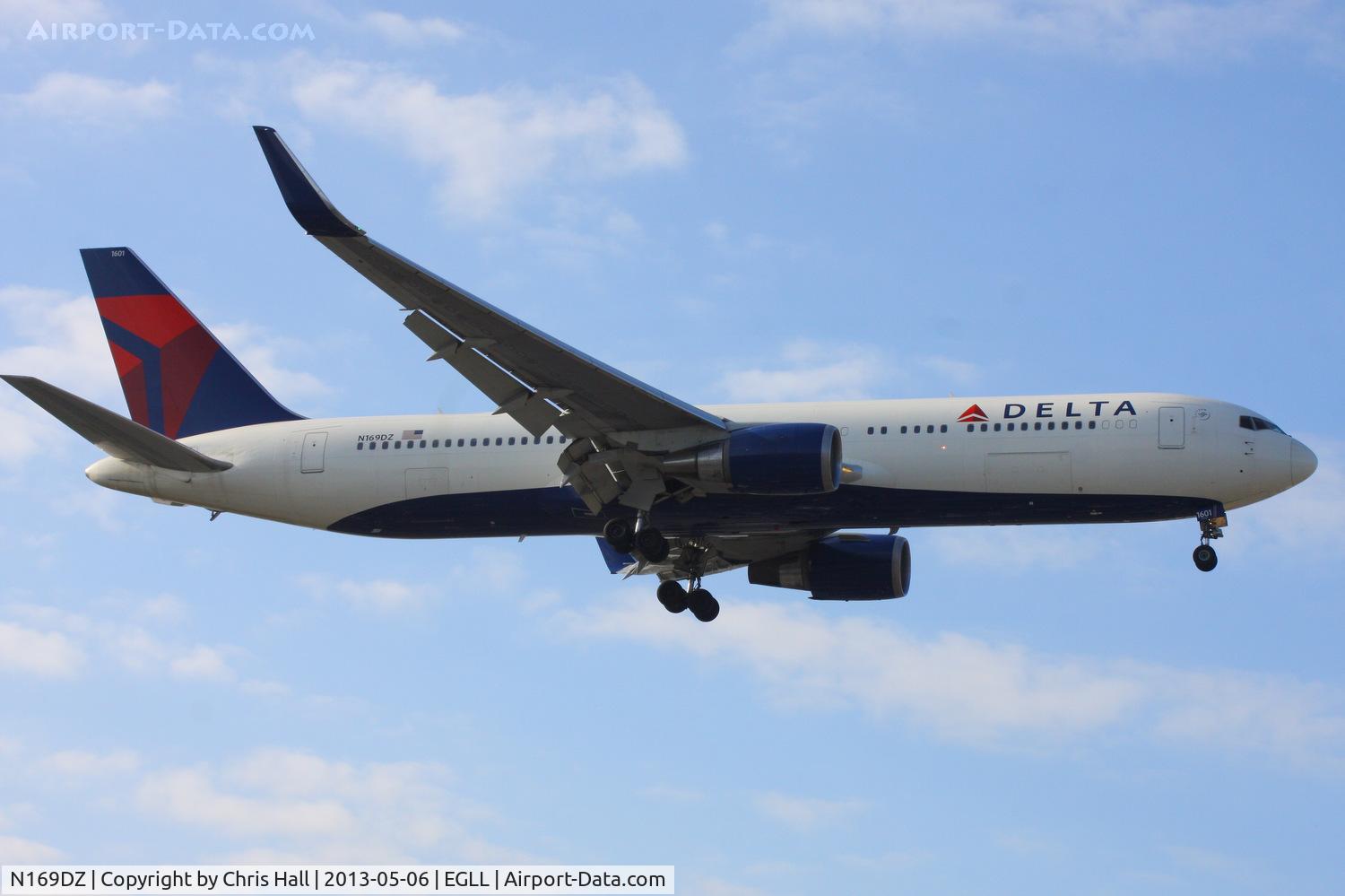 N169DZ, 1998 Boeing 767-332 C/N 29689, Delta Airlines