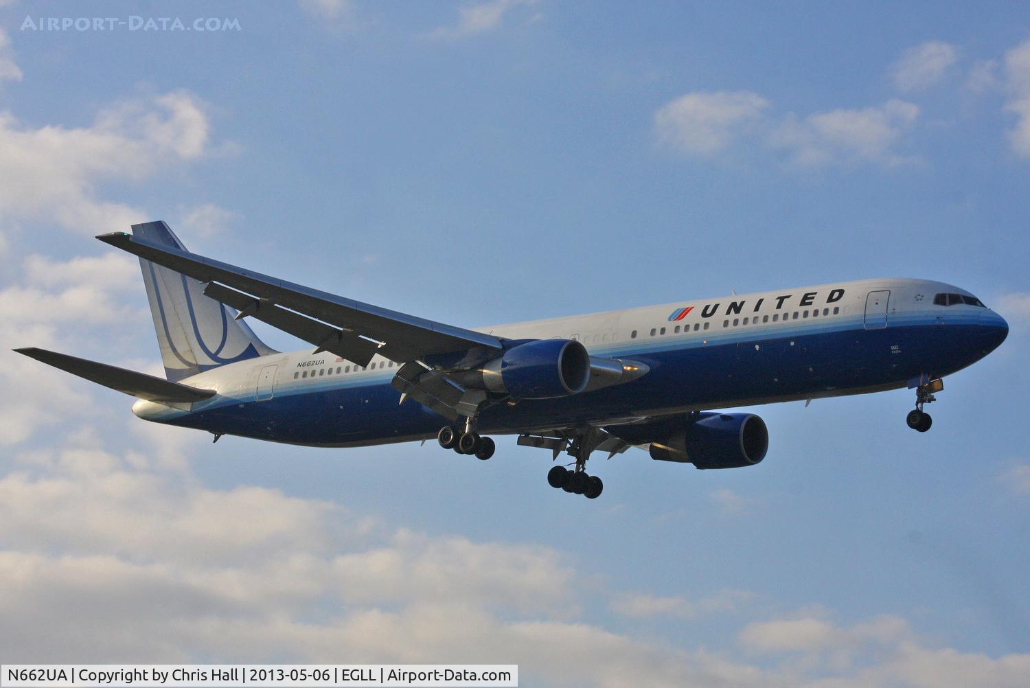 N662UA, 1993 Boeing 767-322 C/N 27159, United Airlines