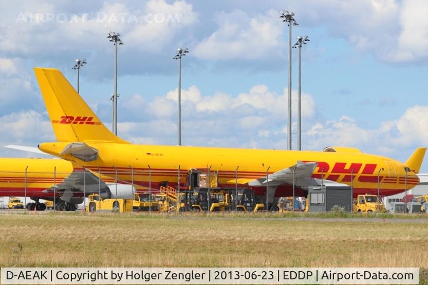 D-AEAK, 1992 Airbus A300B4-622R(F) C/N 670, This one has to leave sunday rest in 10 minutes...