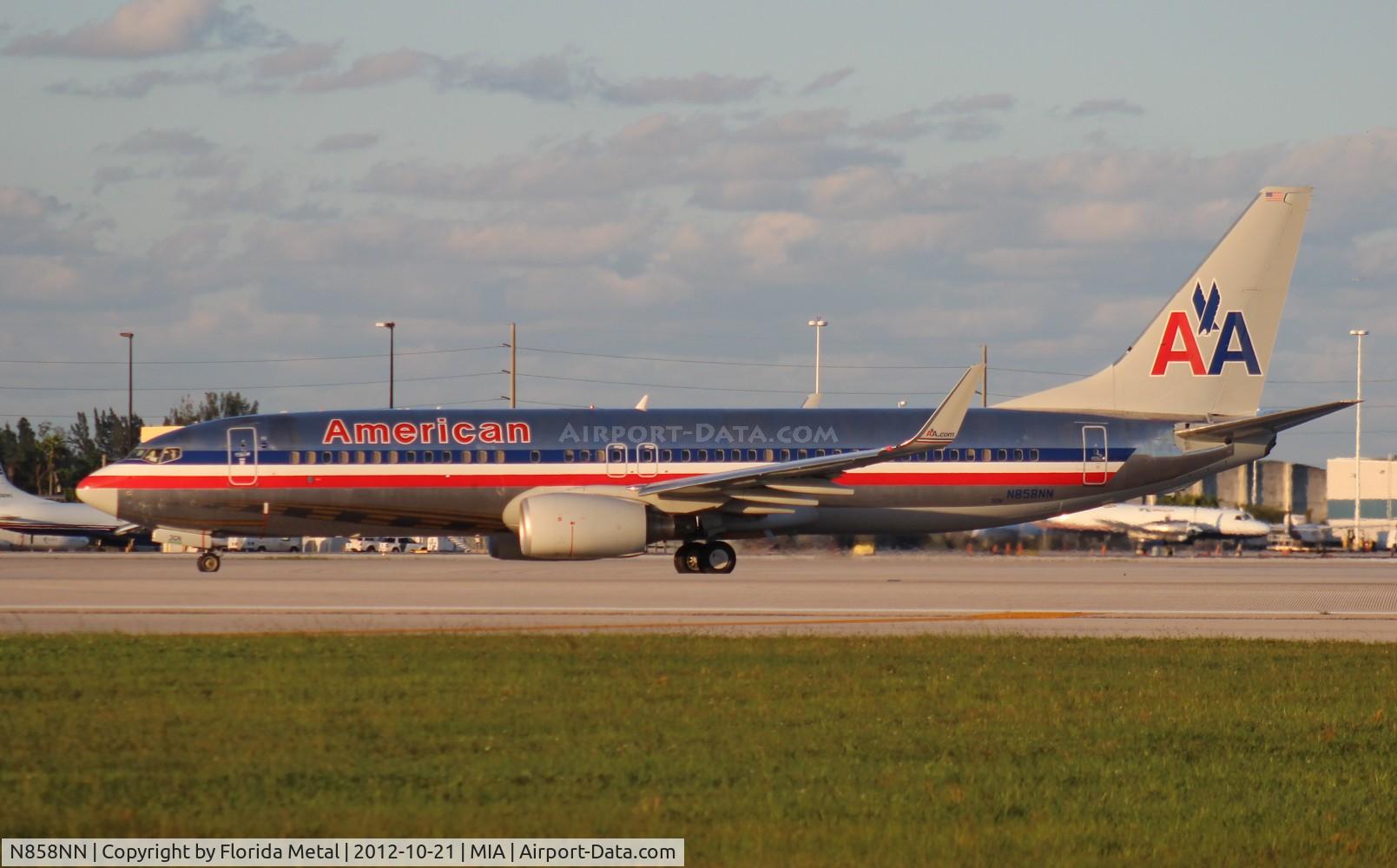 N858NN, Boeing 737-823 C/N 30904, American 737-800