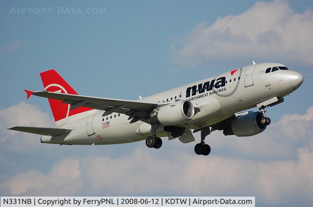 N331NB, 2001 Airbus A319-114 C/N 1567, NWA A319 departing DTW