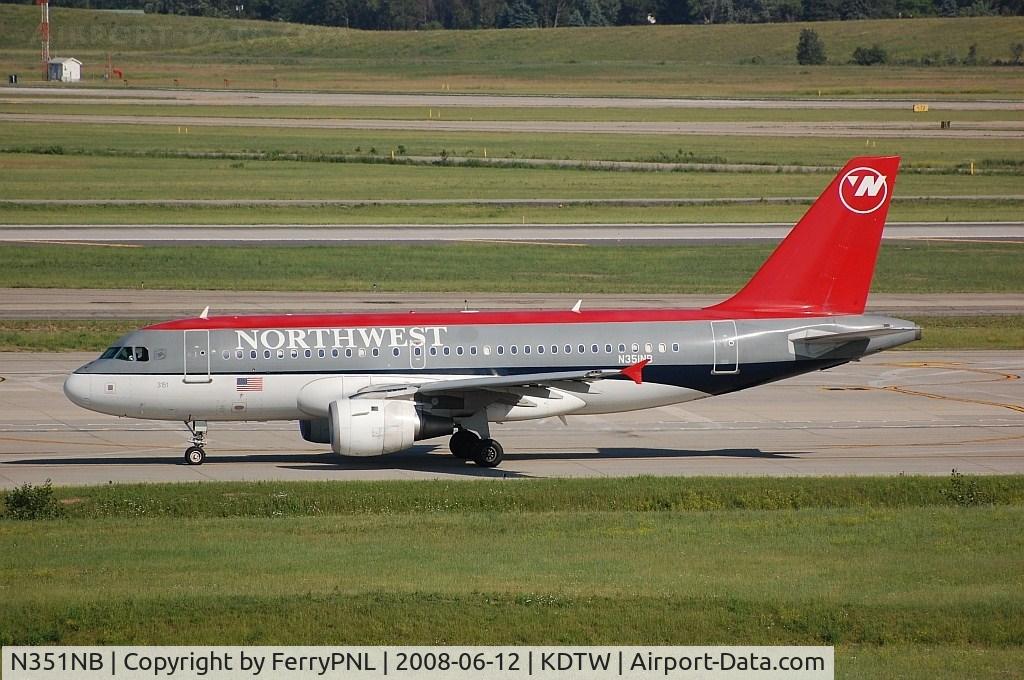 N351NB, 2002 Airbus A319-114 C/N 1820, NWA A319 taxying