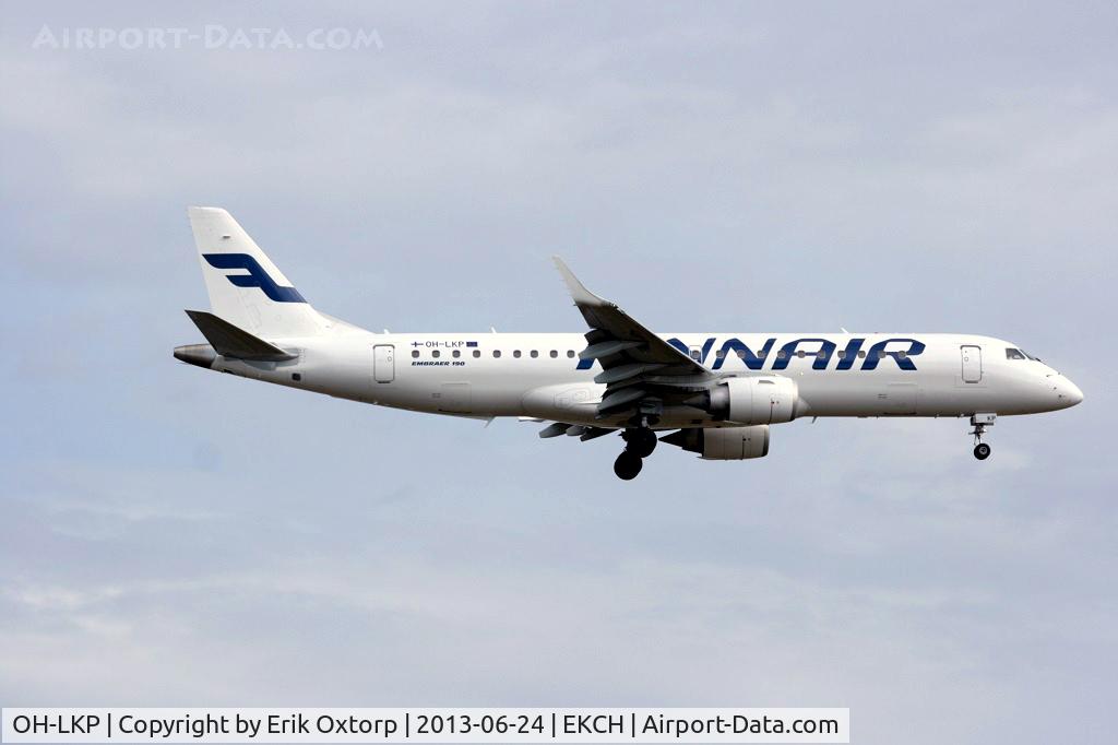 OH-LKP, 2011 Embraer 190LR (ERJ-190-100LR) C/N 19000416, OH-LKP landing on rw 22L
