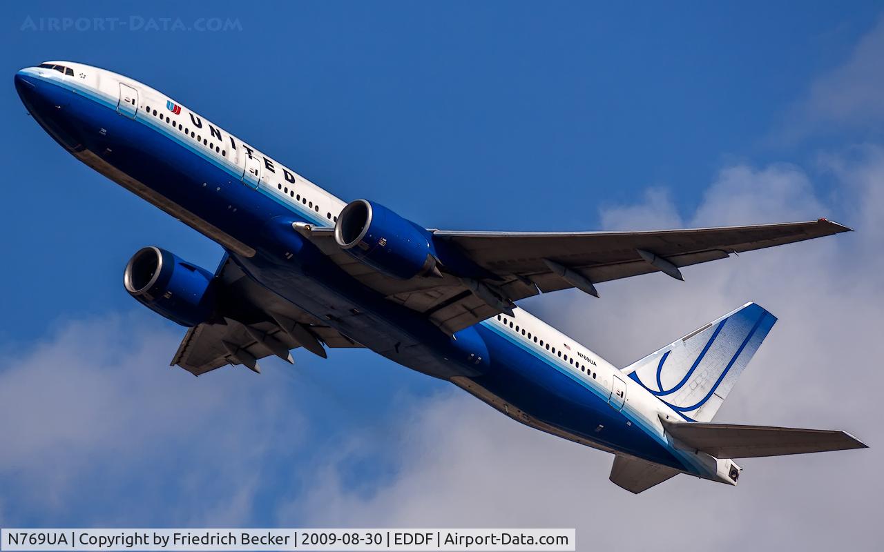 N769UA, 1995 Boeing 777-222 C/N 26921, departure from Frankfurt