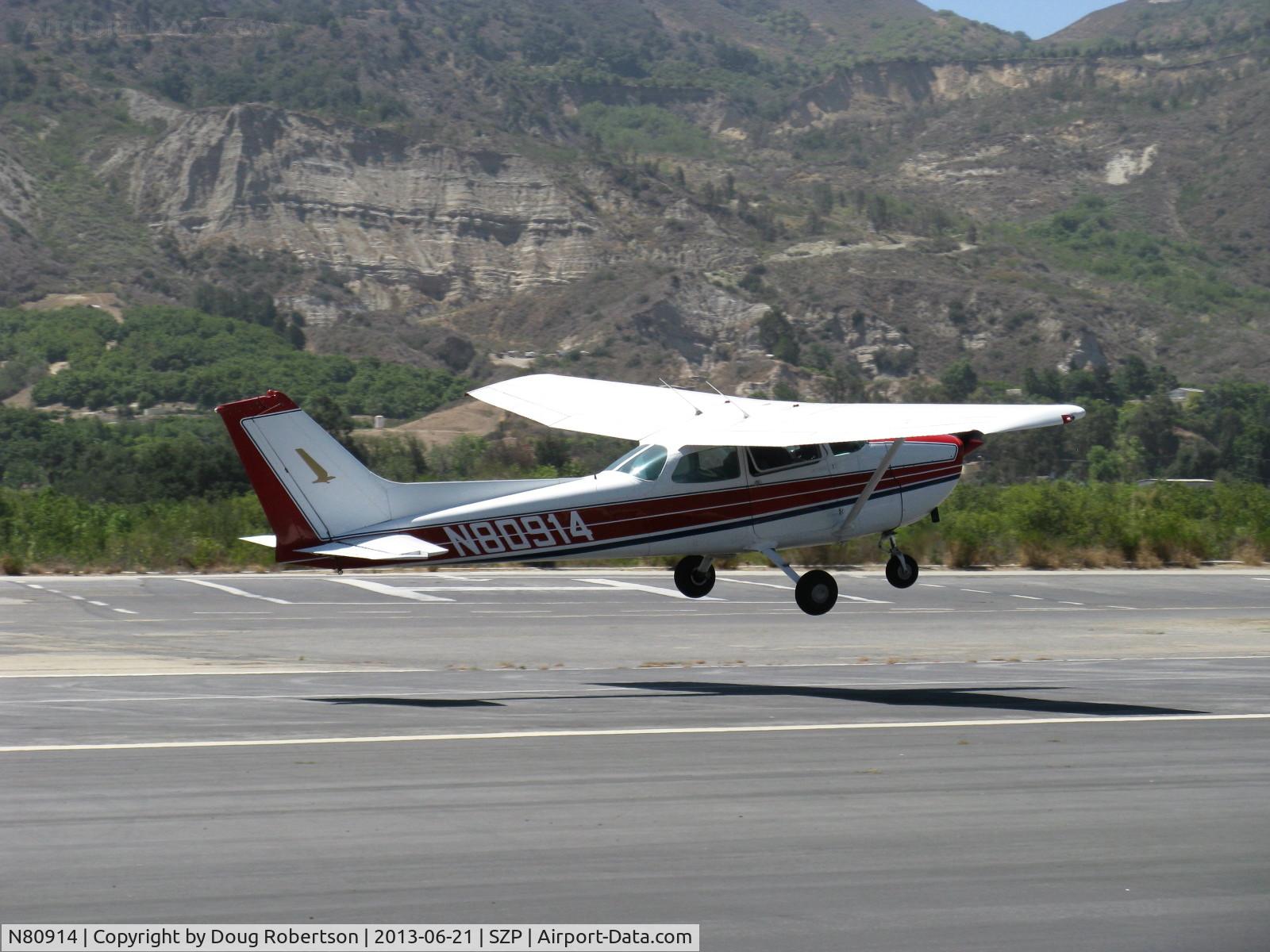 N80914, 1976 Cessna 172M C/N 17266799, 1976 Cessna 172M SKYHAWK, Lycoming O-320-E2D 150 Hp, takeoff Rwy 22