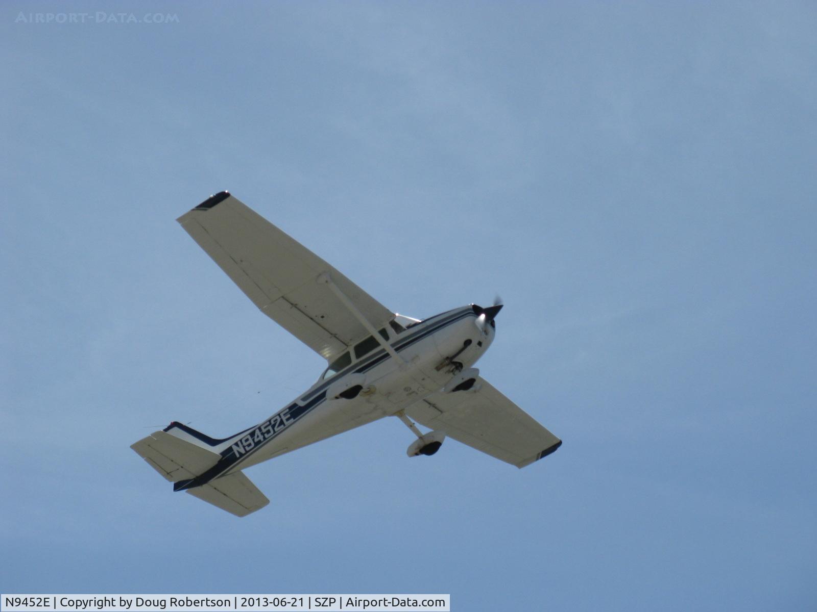 N9452E, 1979 Cessna 172N C/N 17272268, 1979 Cessna 172N SKYHAWK, Lycoming O-320-H2AD 160 Hp, PowerFlow exhaust mod by STC, takeoff climb Rwy 22