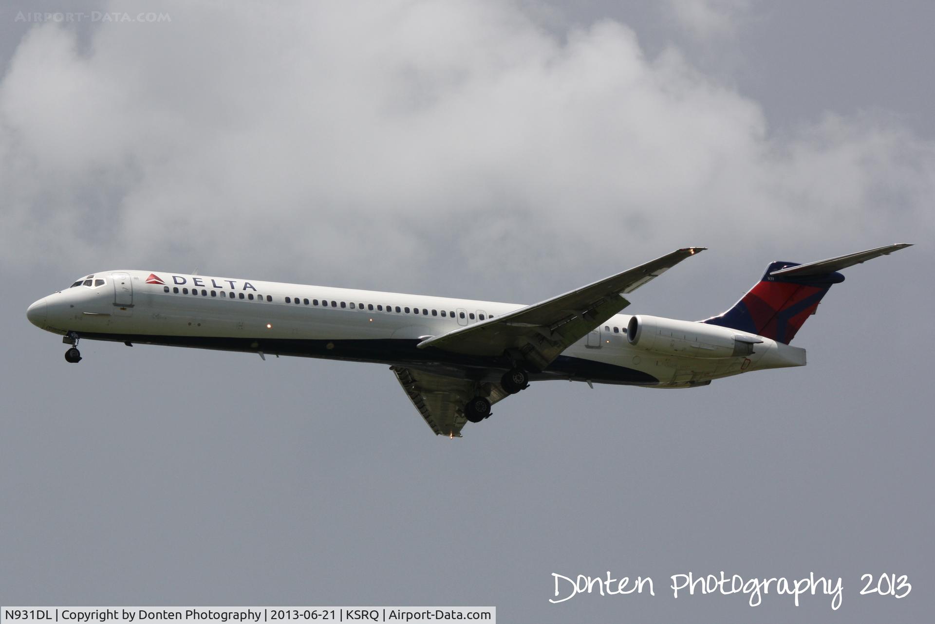 N931DL, 1988 McDonnell Douglas MD-88 C/N 49718, Delta Flight 1995 (N931DL) arrives at Sarasota-Bradenton International Airport following a flight from Hartsfield-Jackson Atlanta International Airport