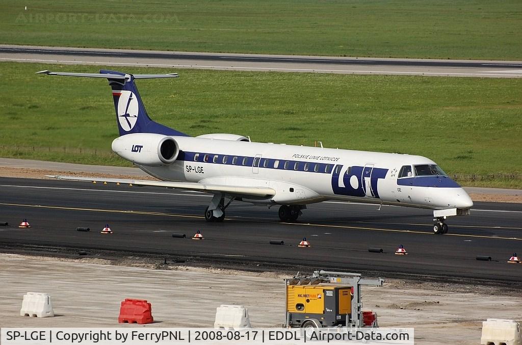 SP-LGE, 2000 Embraer ERJ-145MP (EMB-145MP) C/N 145285, LOT Erj145 taxying for departure