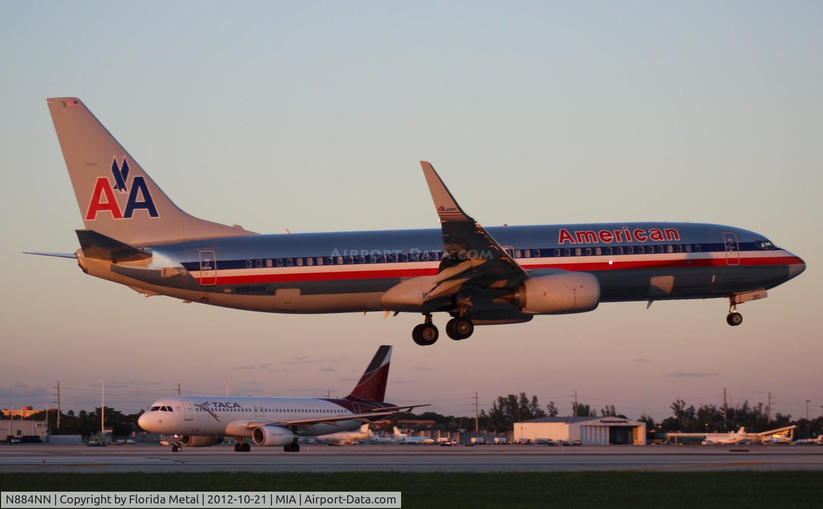 N884NN, 2012 Boeing 737-823 C/N 33222, American 737-800
