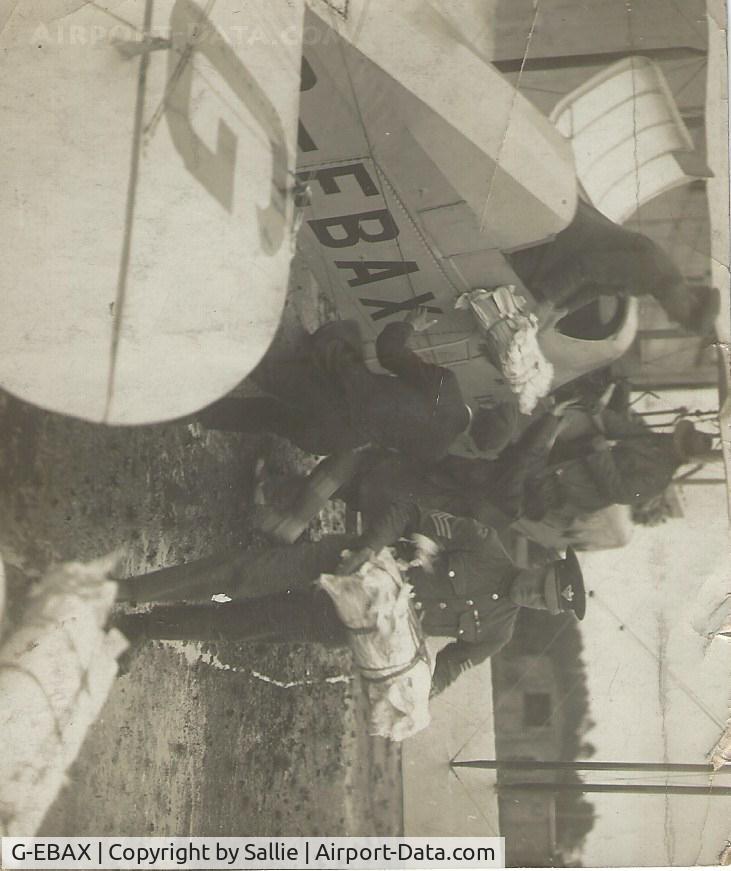 G-EBAX, De Havilland DH-9C C/N 26, My grandfather's photo