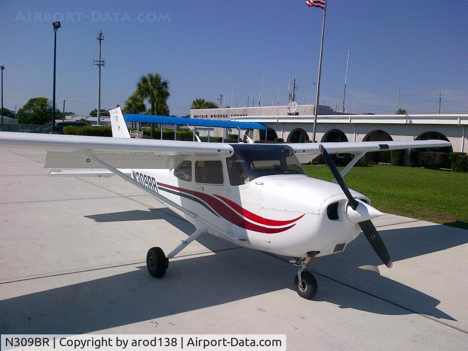 N309BR, 1999 Cessna 172S C/N 172S8101, Cessna 172S, The aircraft my brother flew to KJAX in