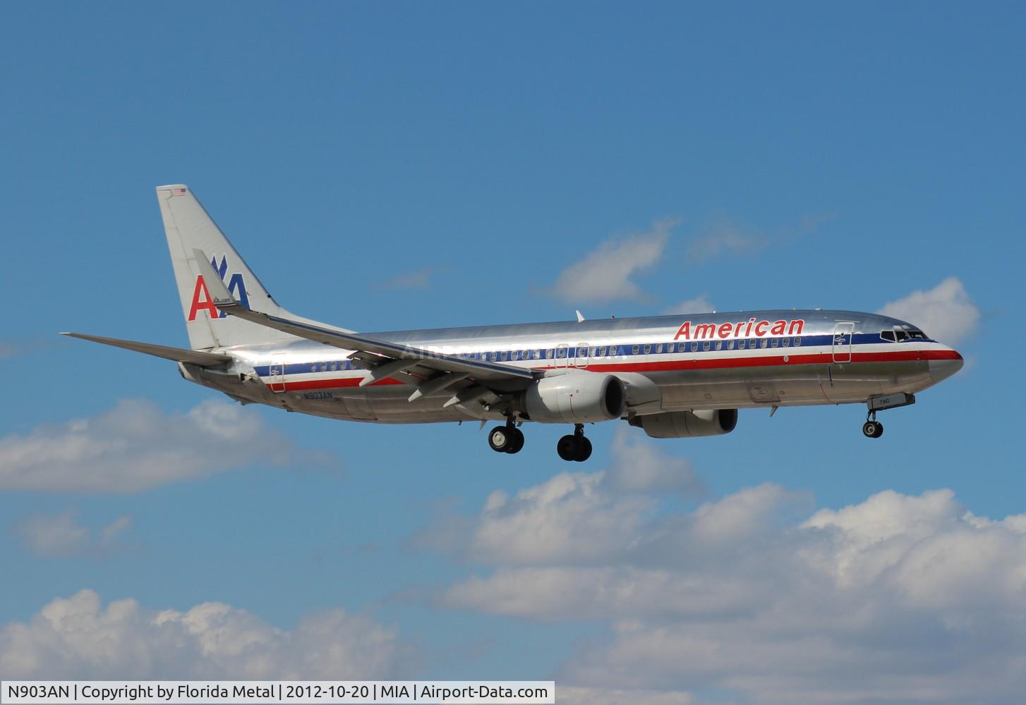 N903AN, 1999 Boeing 737-823 C/N 29505, American 737-800