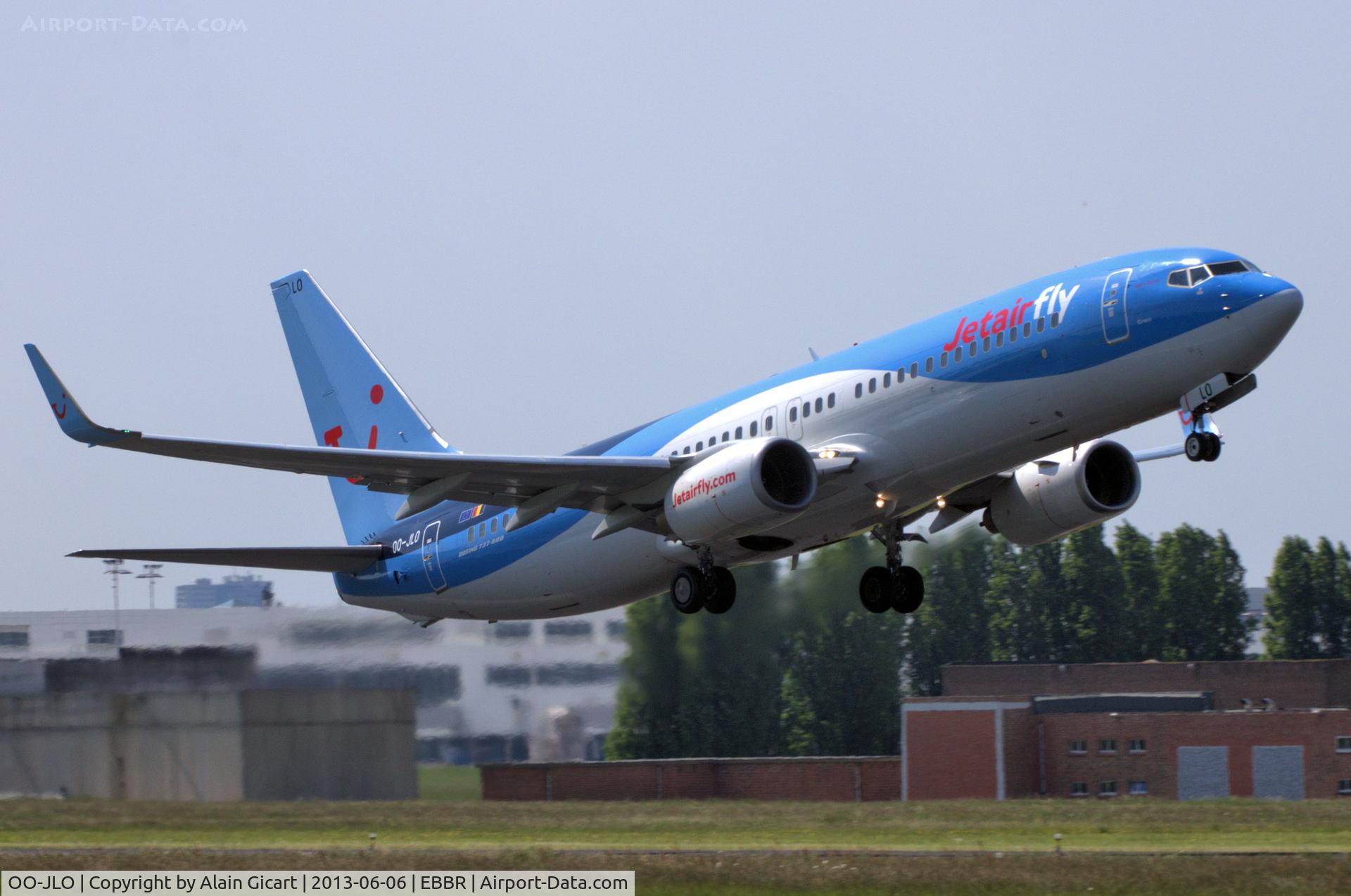 OO-JLO, 2007 Boeing 737-8K5 C/N 34692, Take off