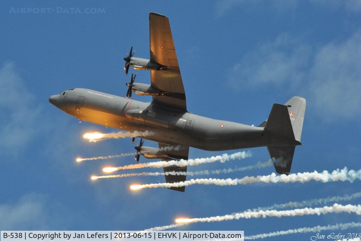 B-538, 2004 Lockheed Martin C-130J-30 Super Hercules C/N 382-5538, Firework in the Sky