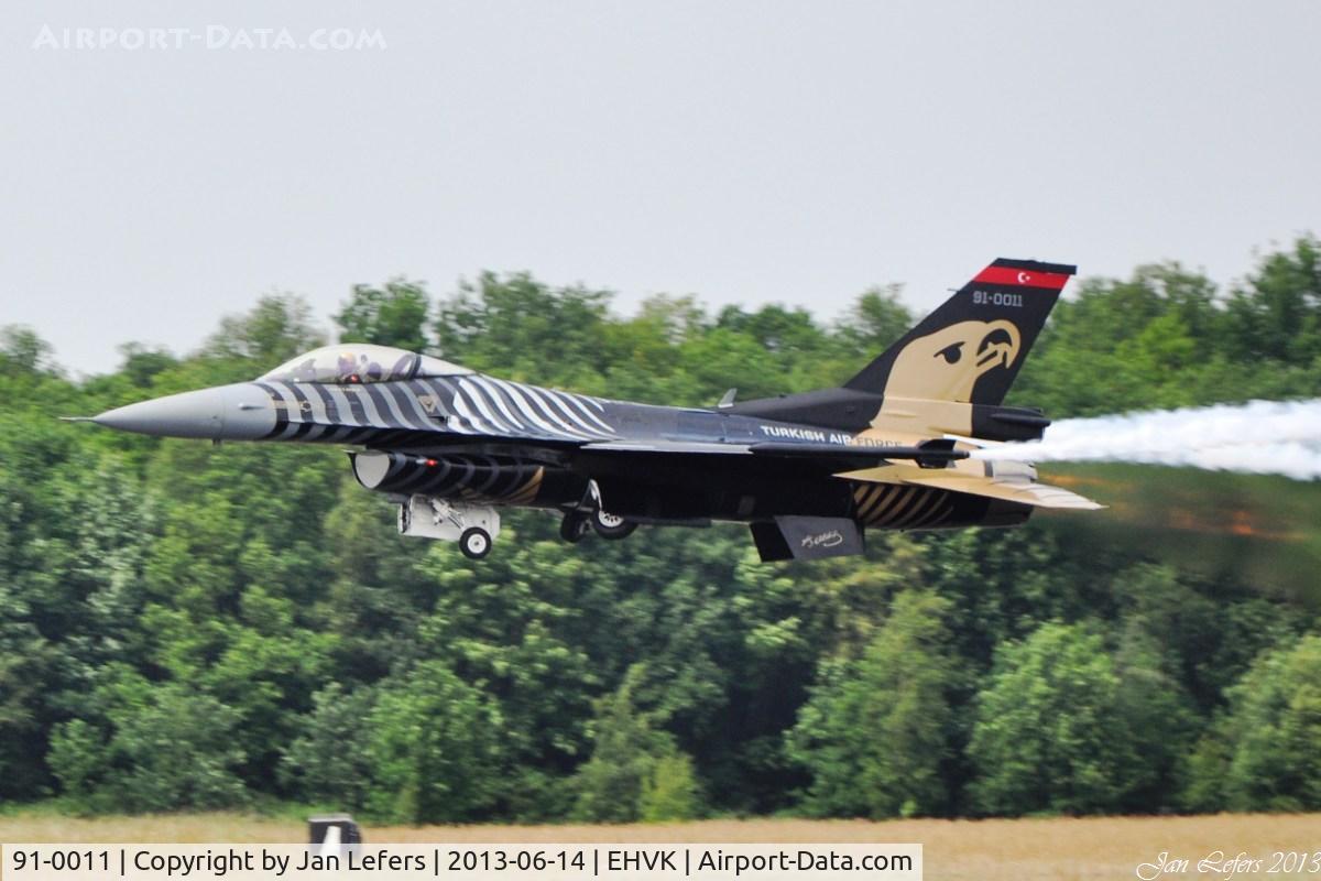 91-0011, TAI (Turkish Aerospace Industries) F-16C Fighting Falcon C/N 4R-91, Solo Display