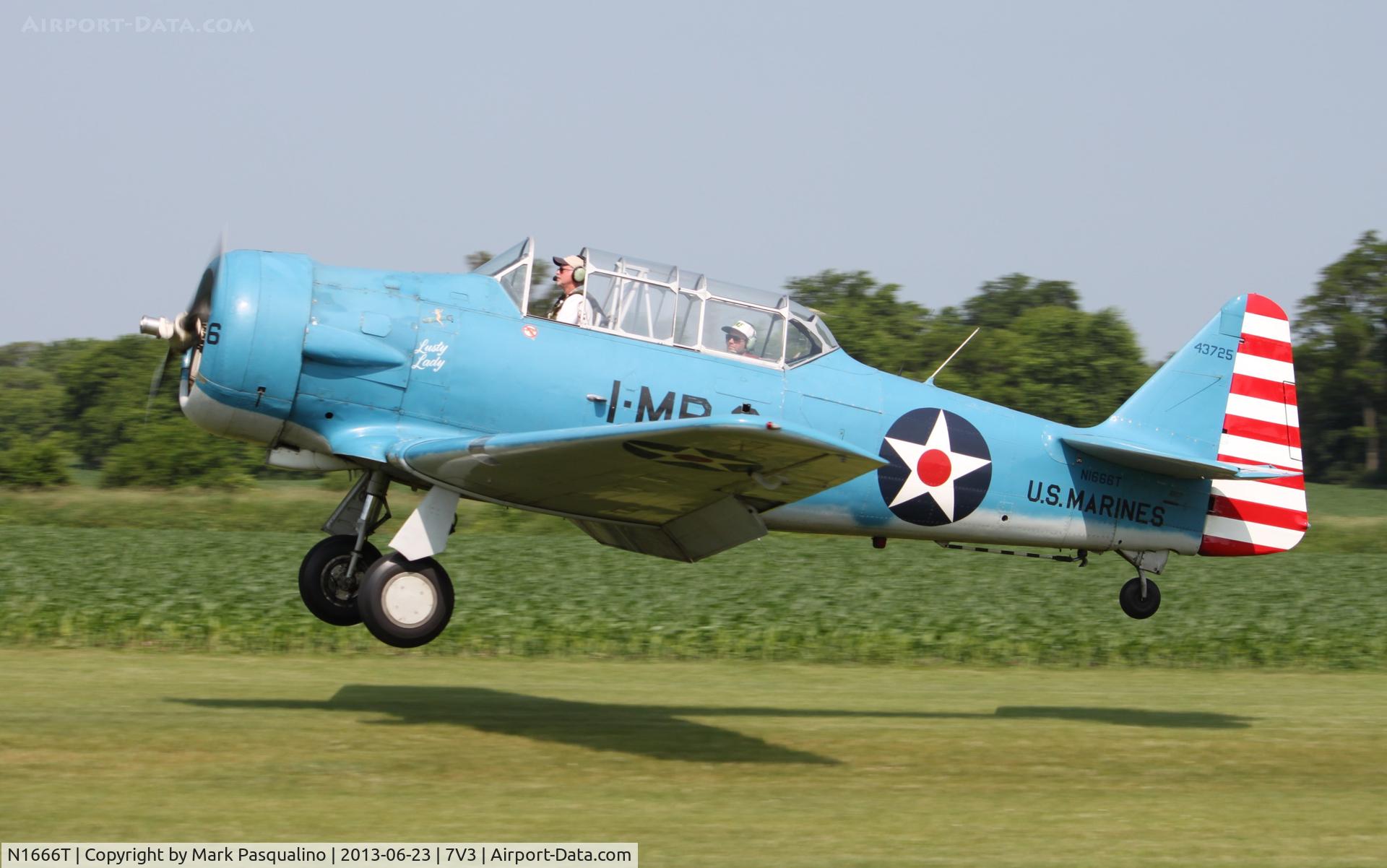 N1666T, North American SNJ-5B Texan C/N 43725, North American SNJ-5B
