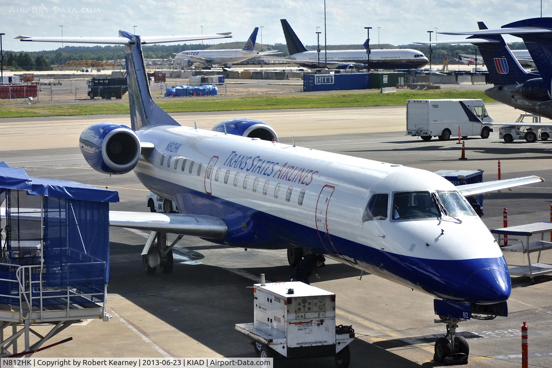 N812HK, 2001 Embraer ERJ-145LR (EMB-145LR) C/N 145373, Preparing for departure