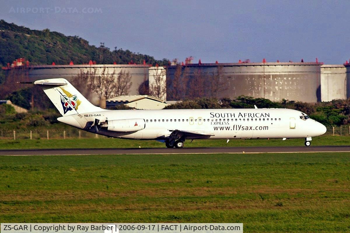 ZS-GAR, 1968 Douglas DC-9-32 C/N 47132, McDonnell Douglas DC-9-32 [47132] (South African Express Airways) Cape Town Int~ZS 17/09/2006
