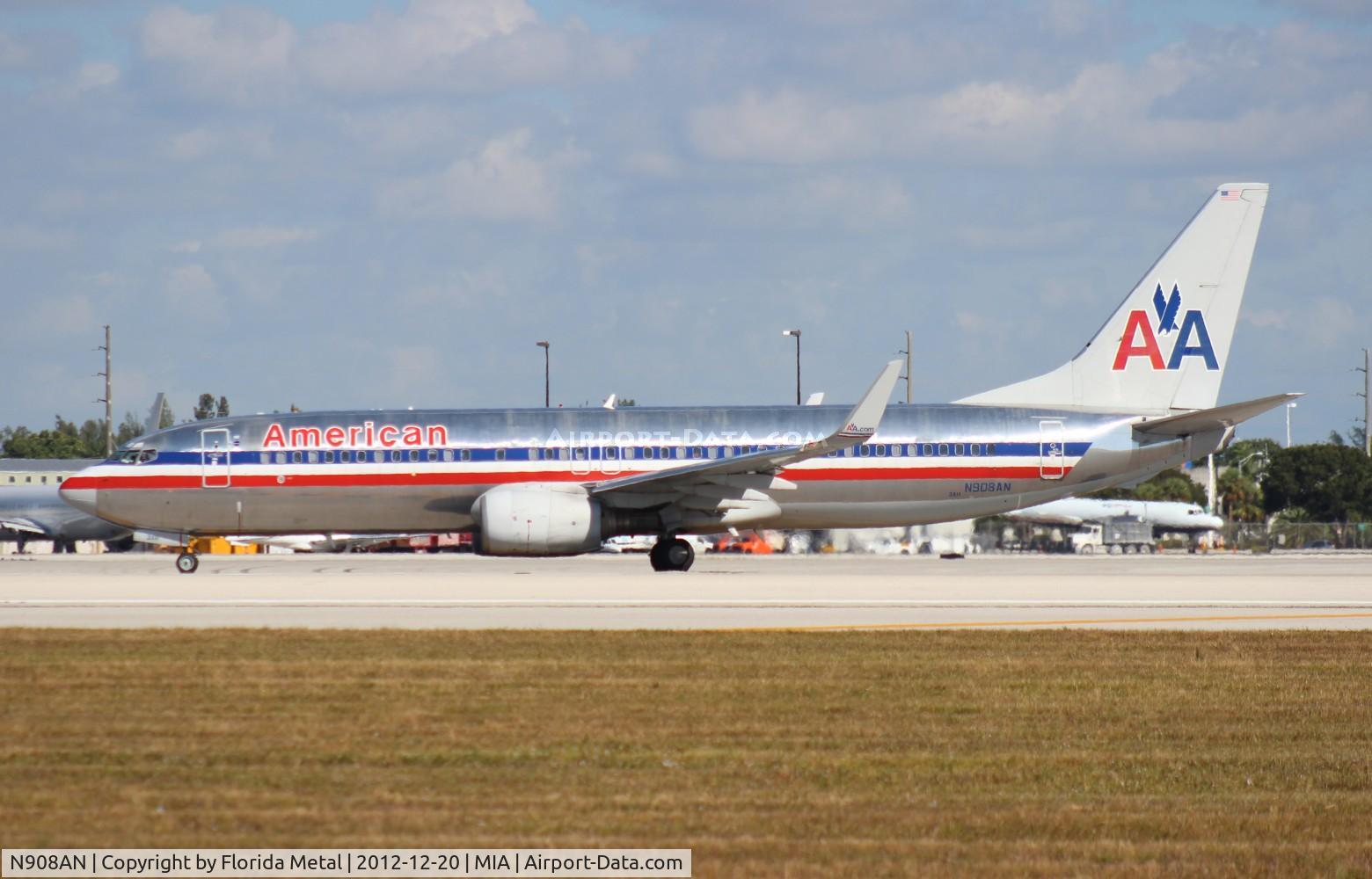 N908AN, 1999 Boeing 737-823 C/N 29510, American 737-800