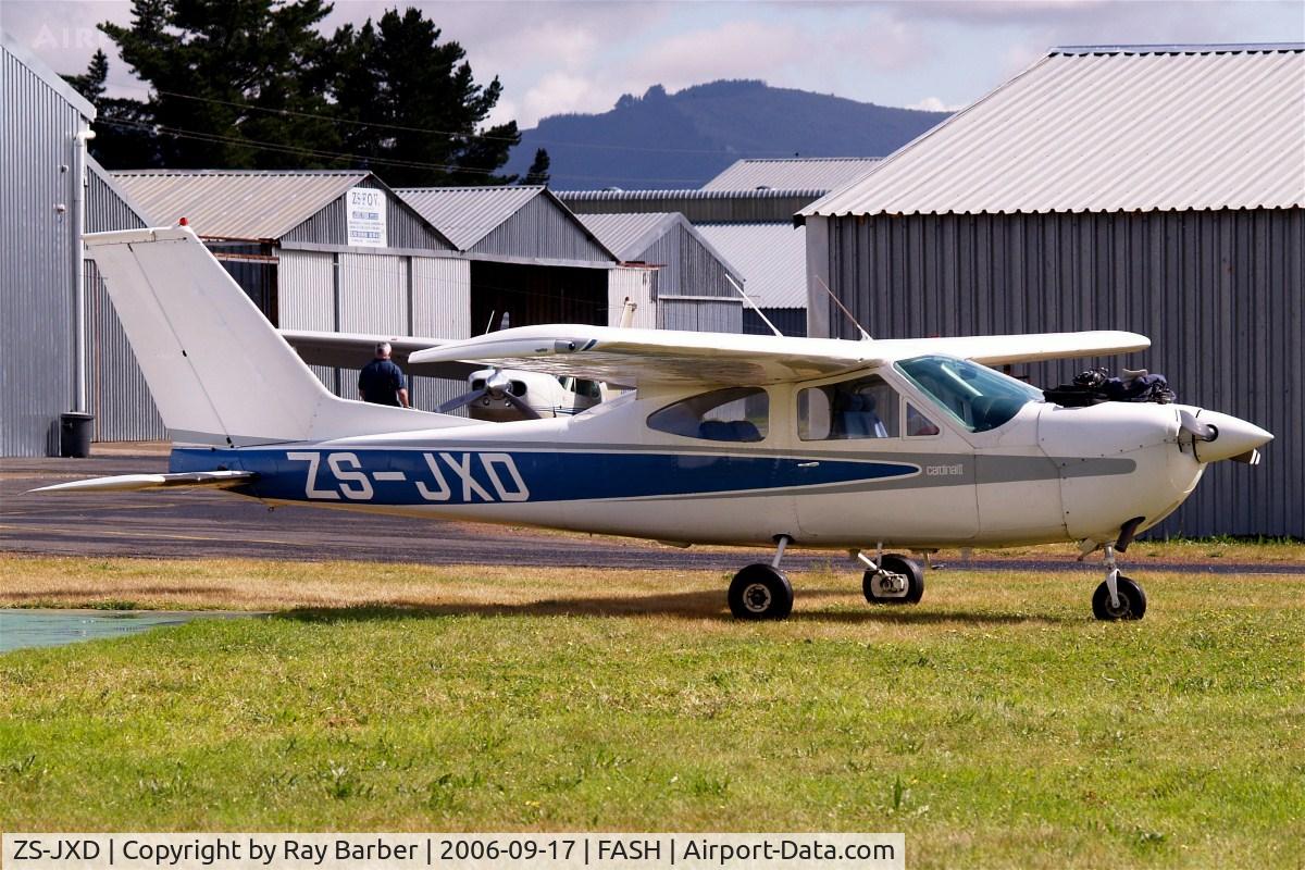 ZS-JXD, 1977 Cessna 177B Cardinal C/N 17702583, Cessna 177B Cardinal [177-02583] Stellenbosch~ZS 17/09/2006