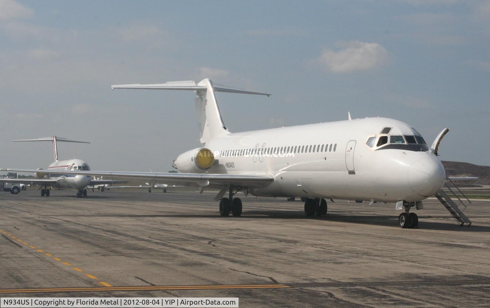 N934US, 1980 Douglas DC-9-34 C/N 48124, Unmarked USA Jet DC-9-34