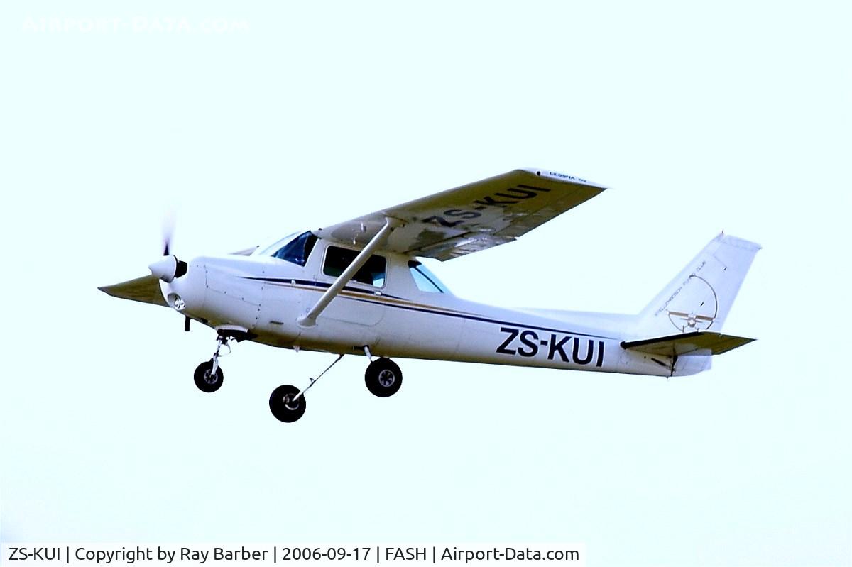 ZS-KUI, Cessna 152 C/N 152-84448, Cessna 152 [152-84448] Stellenbosch~ZS 17/09/2006