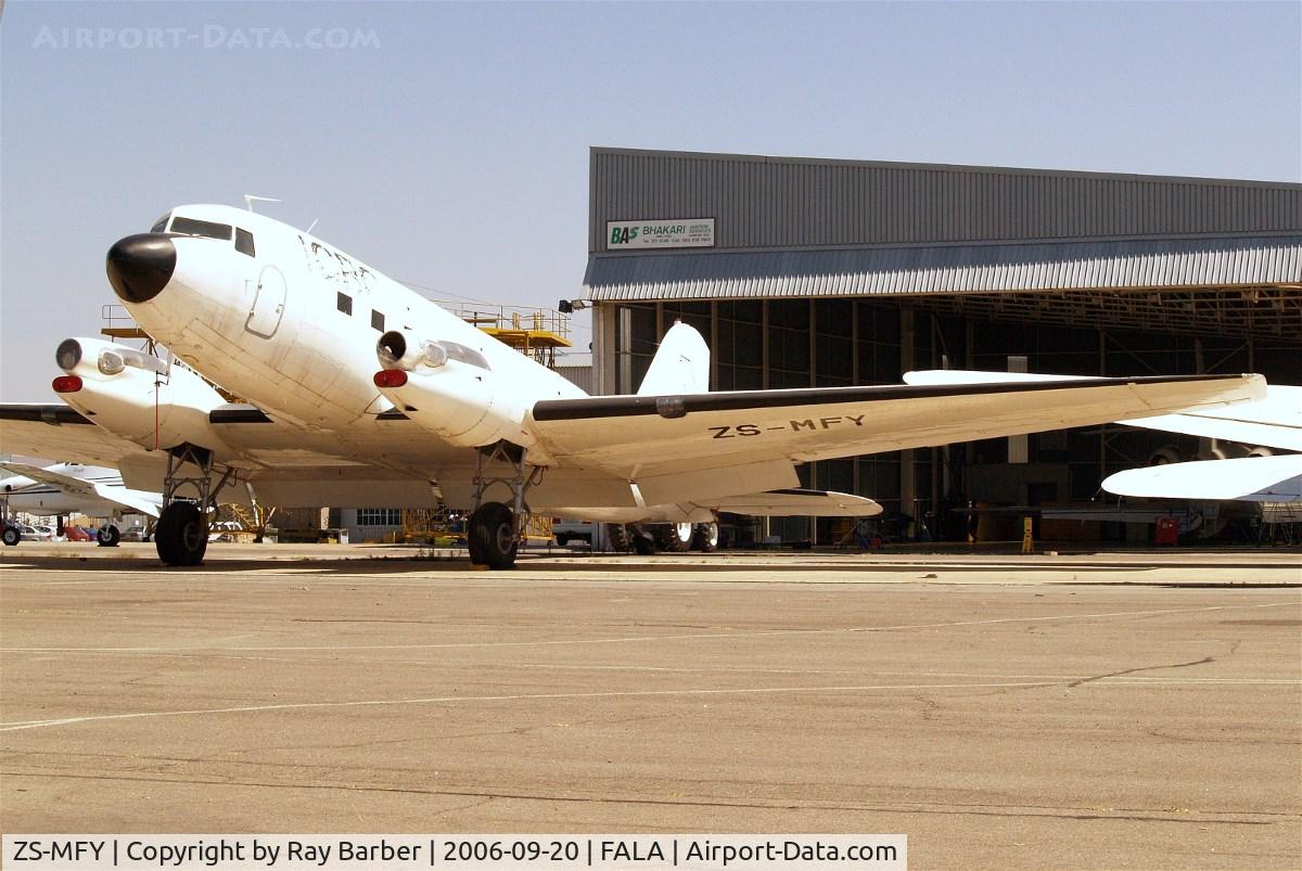 ZS-MFY, 1943 Douglas C-47A-1-DK Skytrain (DC-3-65TP) C/N 12073, Douglas DC-3C-47A-1D/DC-3-65TP [12073] (Wonderair) Lanseria~ZS 20/09/2006. Was used by the International Red Cross some marks can still be seen on paintwork.