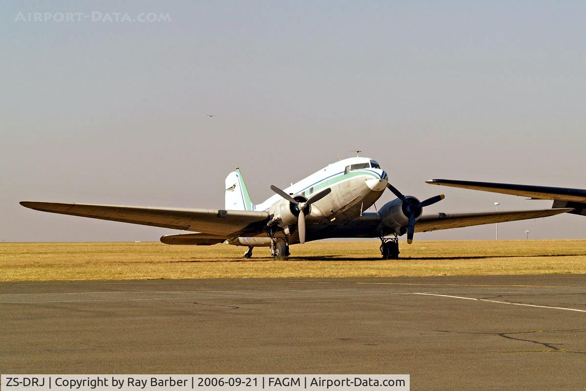 ZS-DRJ, 1943 Douglas C-47A Skytrain C/N 12026, Douglas DC-3C-47A-1-DK [12026] Johannesburg-Rand~ZS 21/09/2006. Stored.