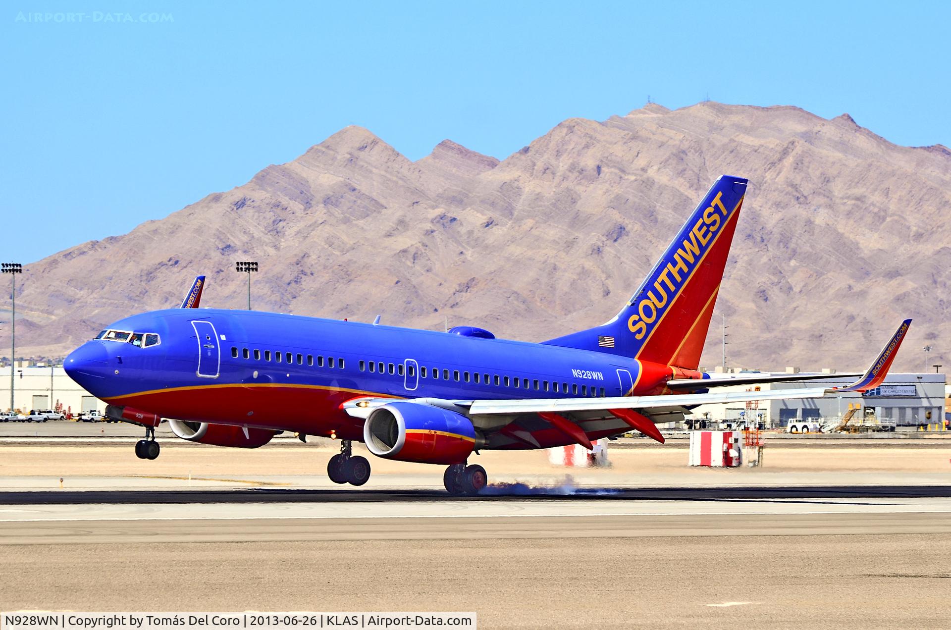 N928WN, 2008 Boeing 737-7H4 C/N 36890, N938WN Southwest Airlines Boeing 737-7H4 C/N 36890

McCarran International Airport (KLAS)
TdelCoro
June 26, 2013
