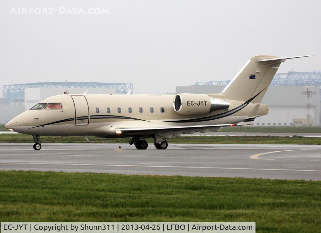 EC-JYT, 2006 Bombardier Challenger 604 (CL-600-2B16) C/N 5648, Taxiing to the Terminal...