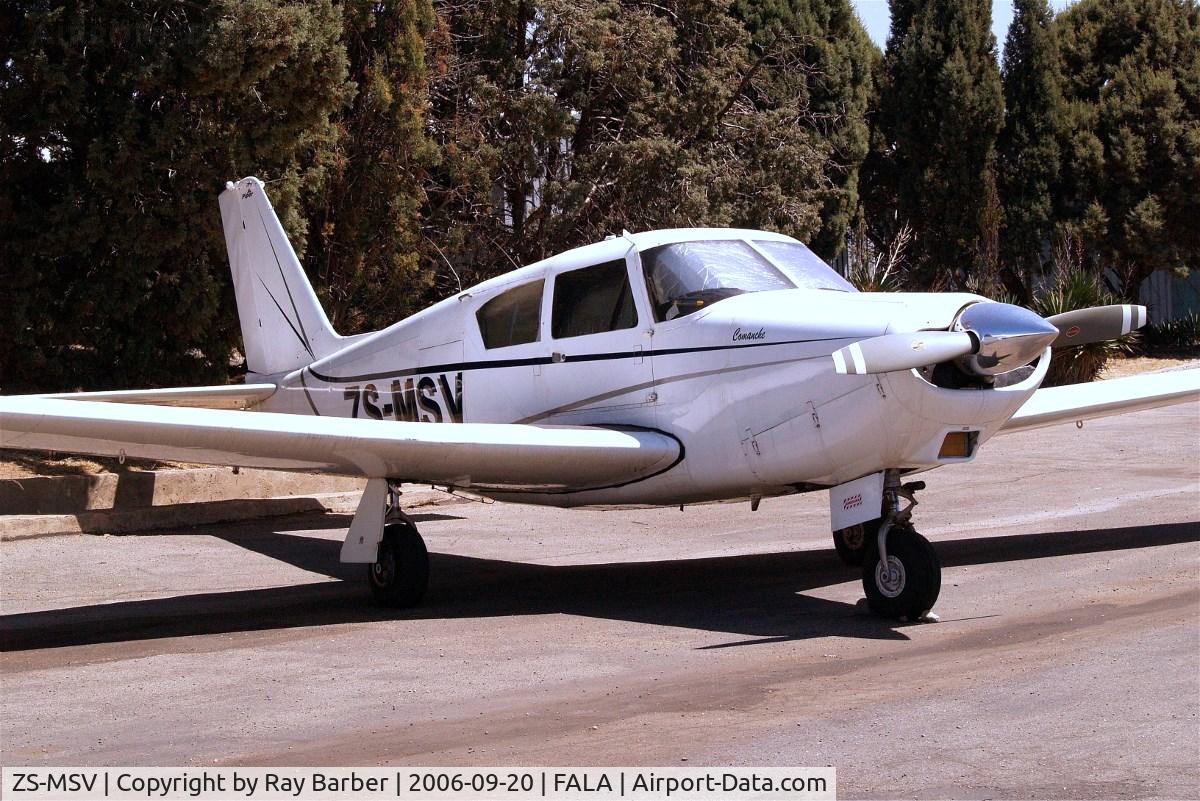 ZS-MSV, Piper PA-24-180 Comanche Comanche C/N 24-1086, Piper PA-24-180 Comanche [24-1086] Lanseria~ZS 20/09/2006