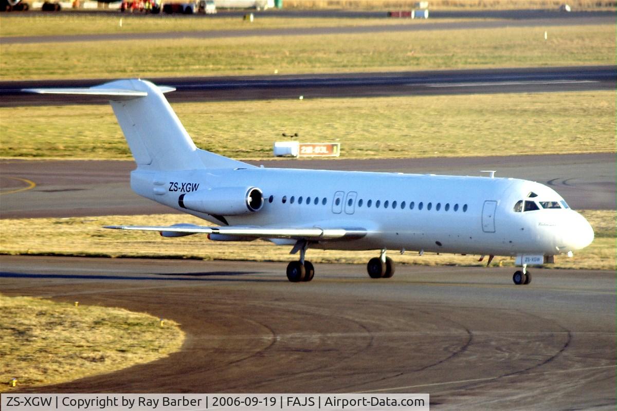 ZS-XGW, 1978 Fokker F-28-4000 Fellowship C/N 11130, Fokker F-28-4000 Fellowship [11130] (South African Express) Johannesburg Int~ZS 19/09/2006