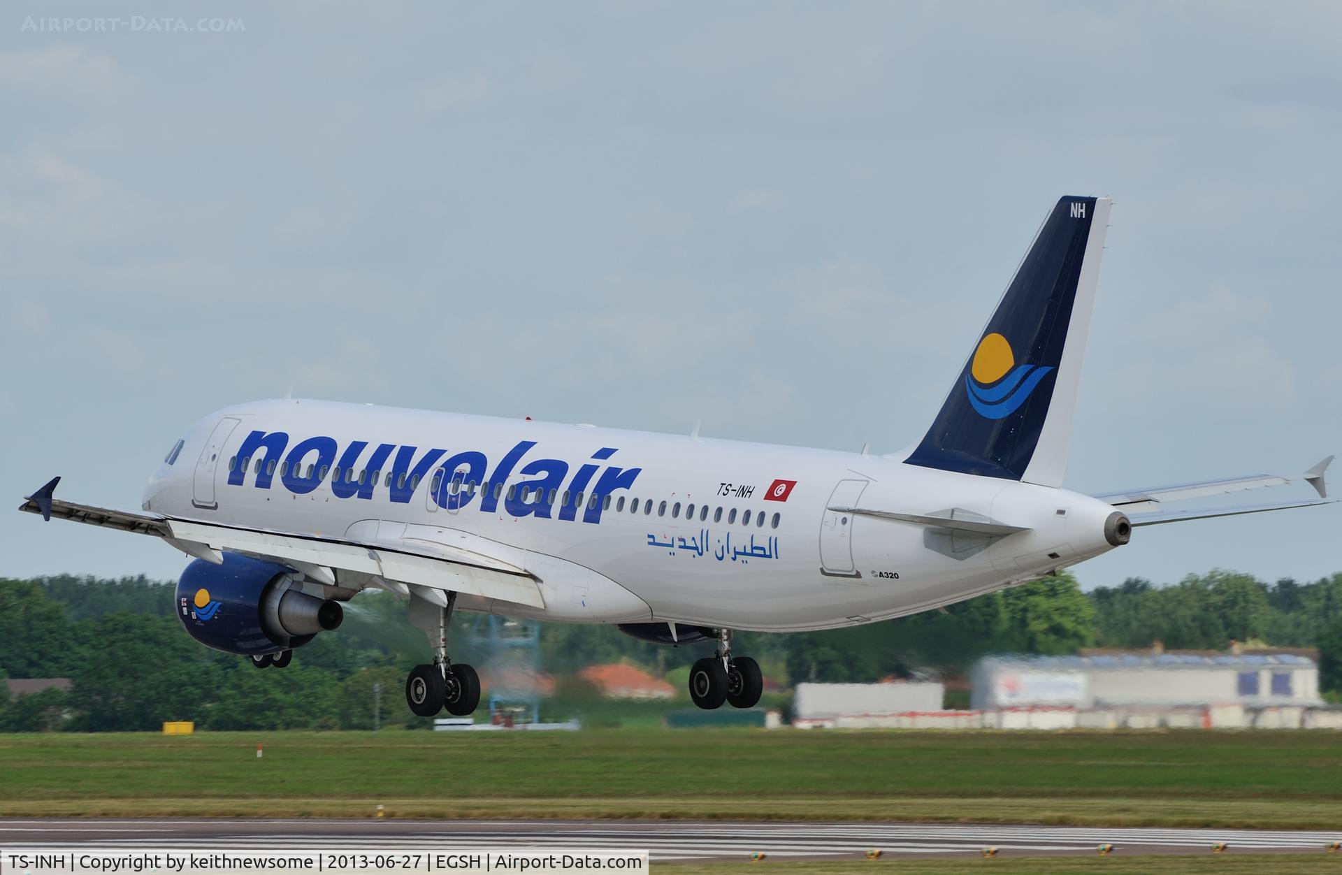 TS-INH, 1991 Airbus A320-211 C/N 157, Arriving onto runway 27 !