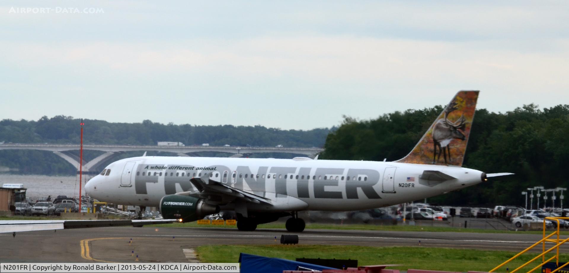 N201FR, 2008 Airbus A320-214 C/N 3389, Taxi DCA