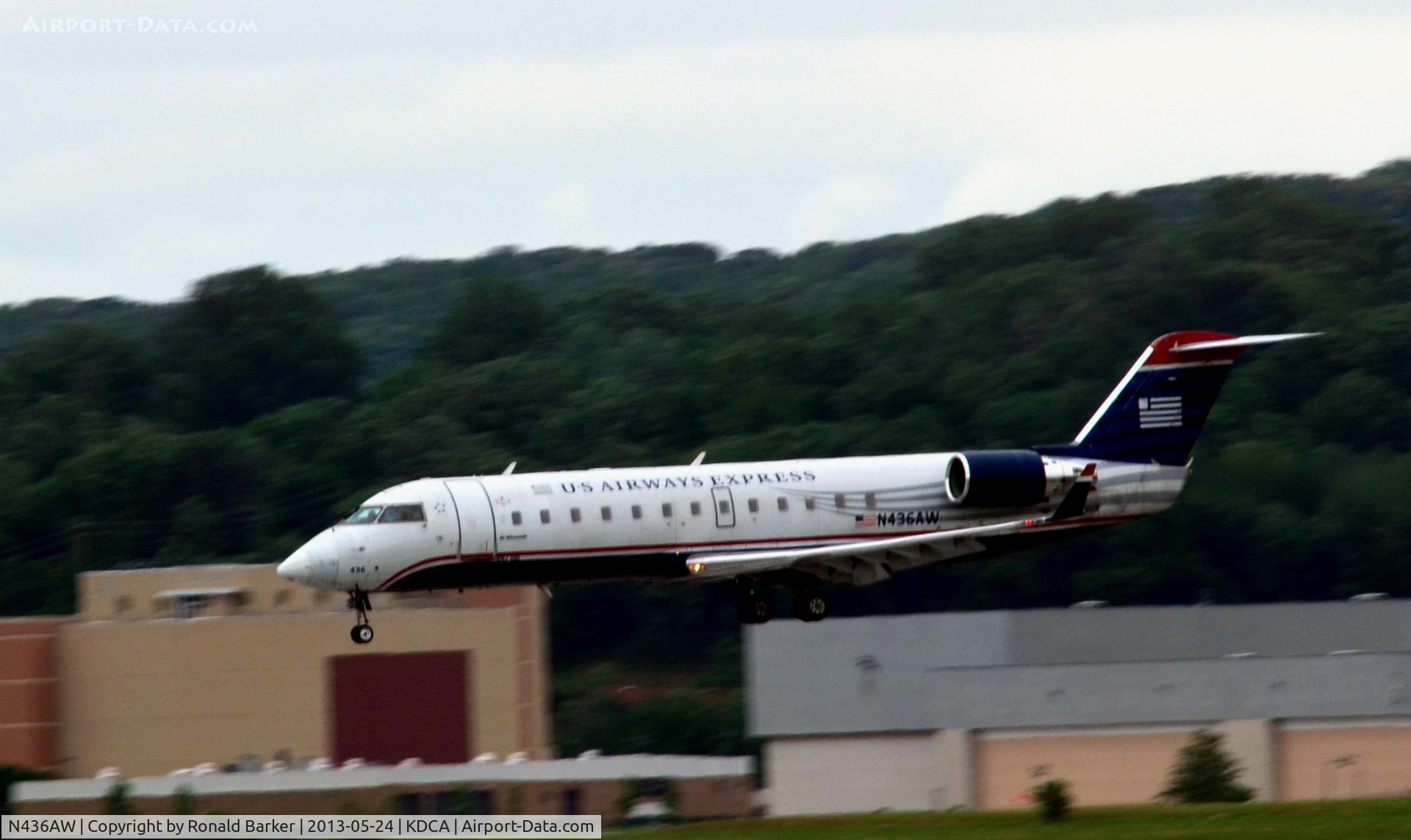 N436AW, 2002 Bombardier CRJ-200LR (CL-600-2B19) C/N 7734, Approach to  DCA
