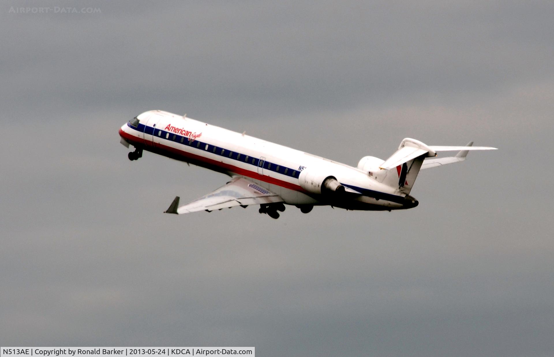 N513AE, 2003 Bombardier CRJ-701 (CL-600-2C10) Regional Jet C/N 10114, Takeoff DCA