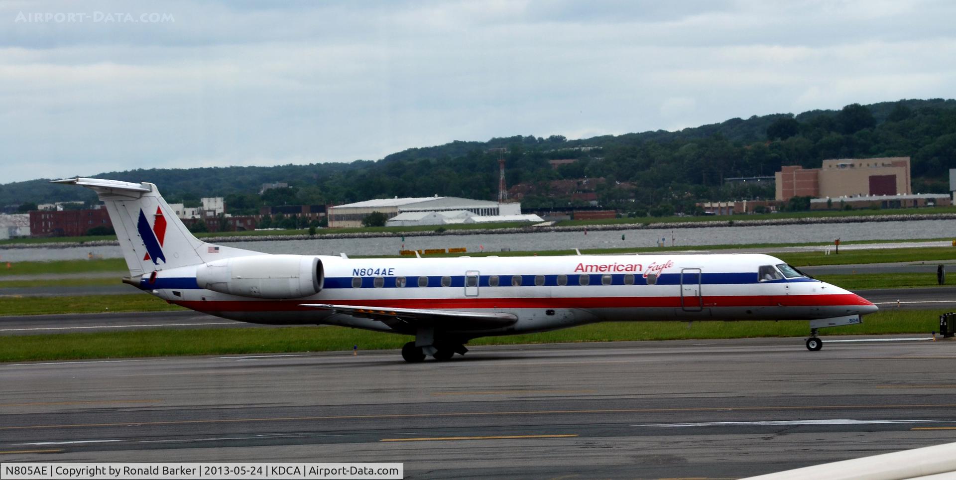 N805AE, 2001 Embraer ERJ-140LR (EMB-135KL) C/N 145489, Taxi DCA