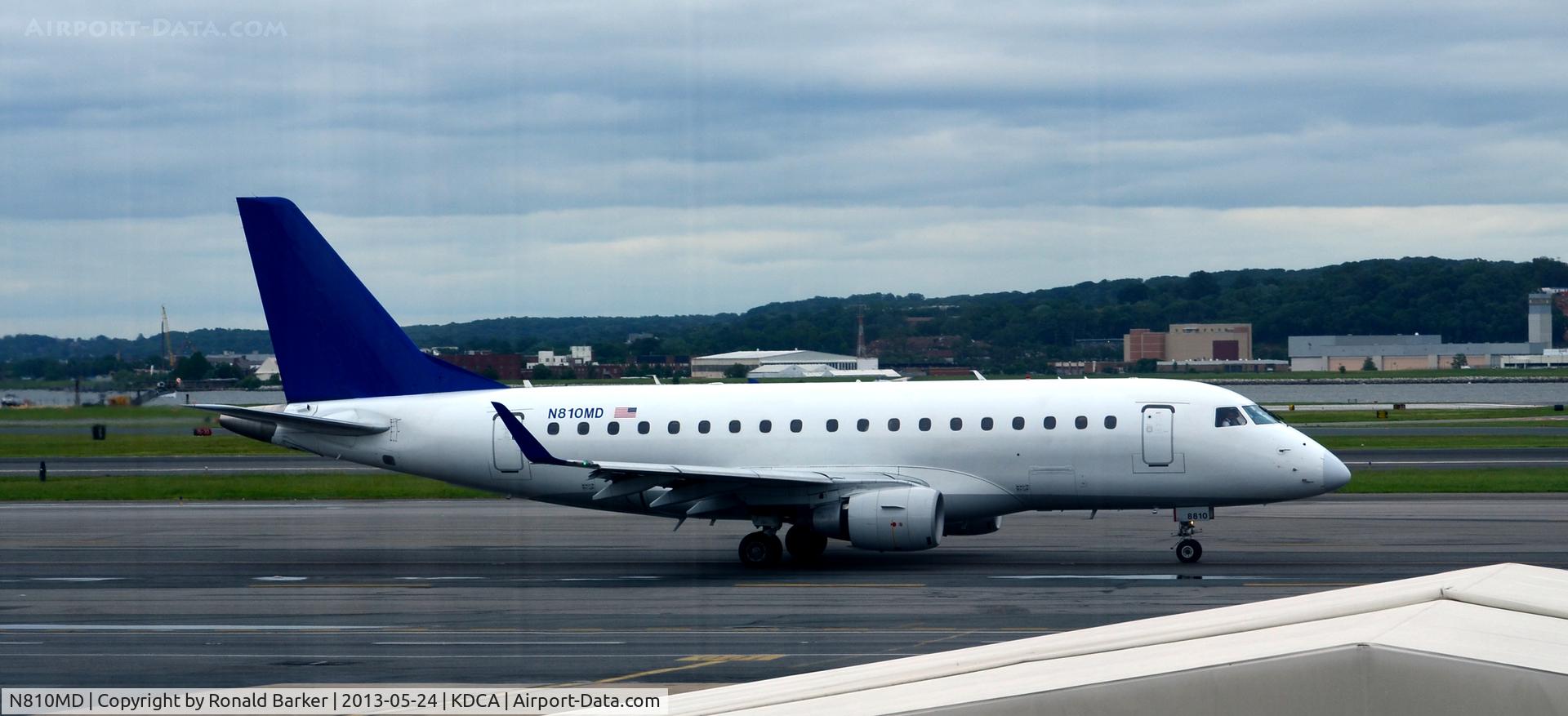 N810MD, 2004 Embraer 170SU (ERJ-170-100SU) C/N 17000026, Taxi for takeoff DCA