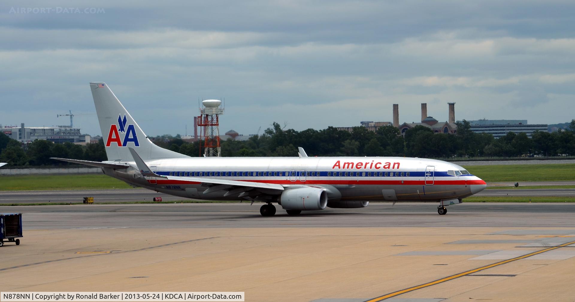 N878NN, 2011 Boeing 737-823 C/N 40768, Taxi DCA
