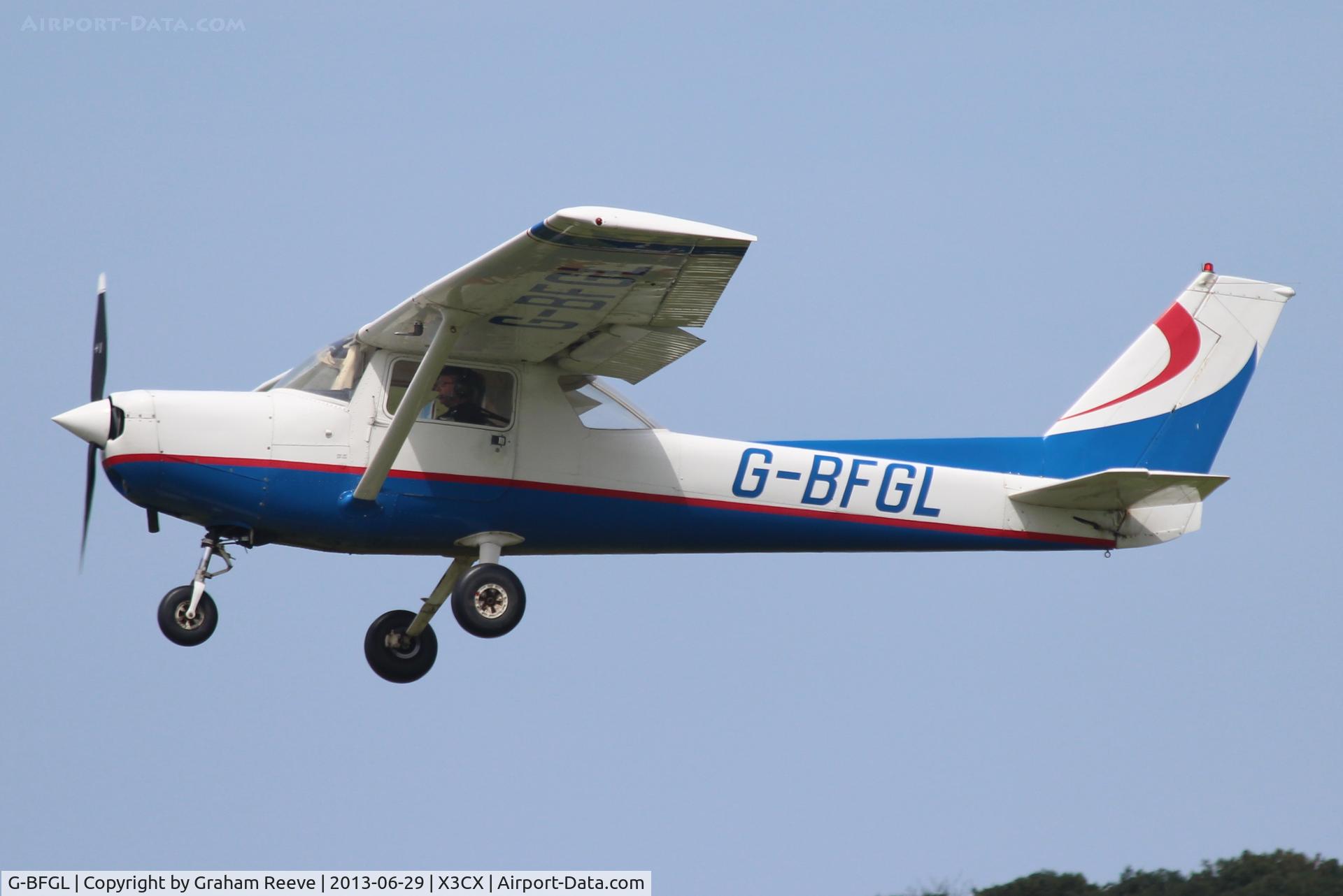 G-BFGL, 1977 Reims FA152 Aerobat C/N 0339, Just airbourne from Northrepps.