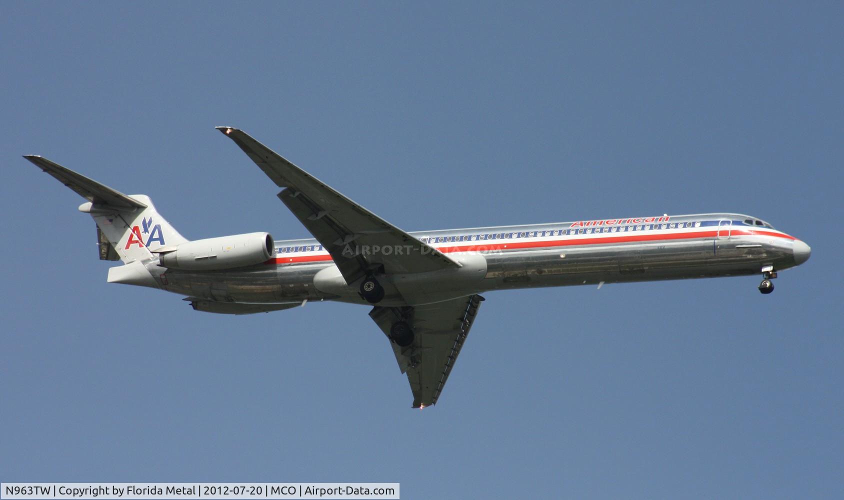 N963TW, 1999 McDonnell Douglas MD-83 (DC-9-83) C/N 53613, American MD-83